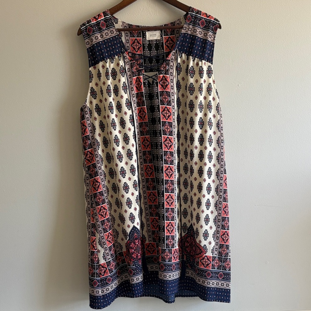 Boho Sleeveless Tunic Dress Lace Up Neck Tribal Print Flowy Fit L‎